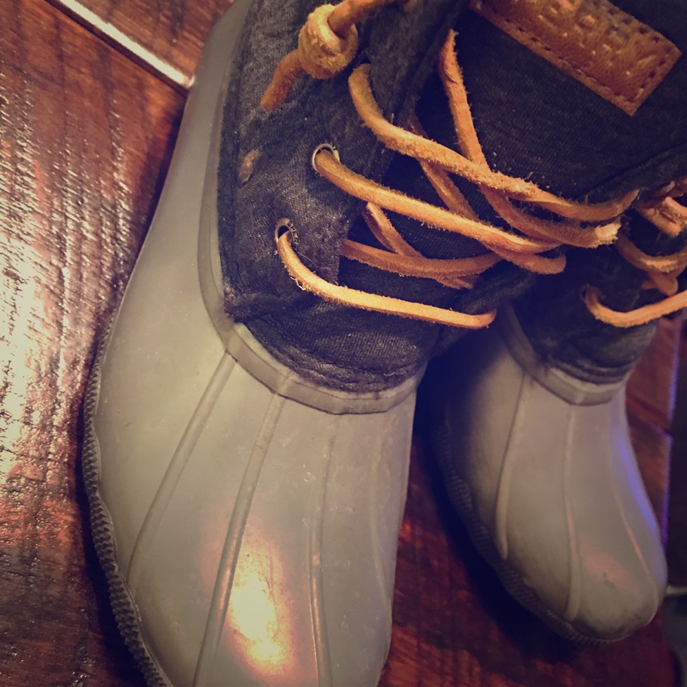 Kids Grey Sperry Rainboot Size 2 (SOLD)